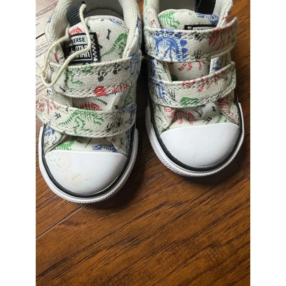 Converse left shoes
